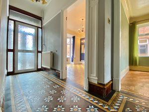 Entrance Hall- click for photo gallery